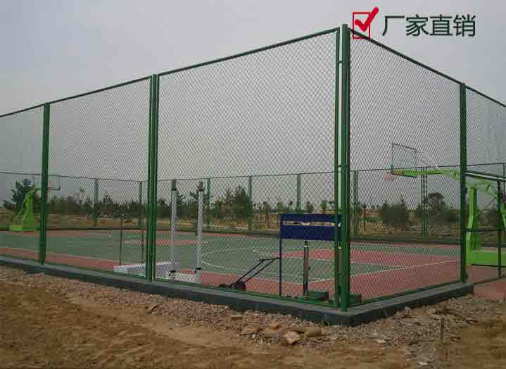 体育场护栏网属于场地护栏网的一种被广泛应用于体