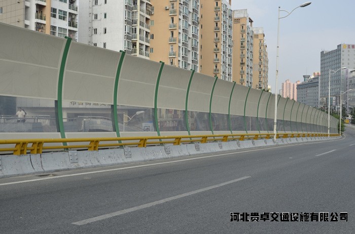 公路上安装护栏网需要做的施工准备工作